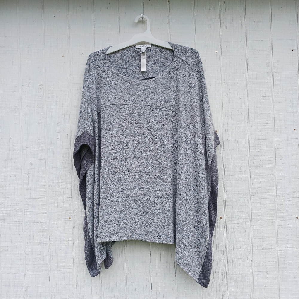 White House Black‎ Market Gray/Grey Two Tone Knit Poncho Sweater Womens Small